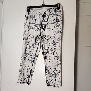 Cropped Marble Leggings